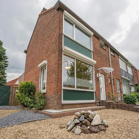 Holiday home With Garden, Limburg, Cleaning Included Kerkrade